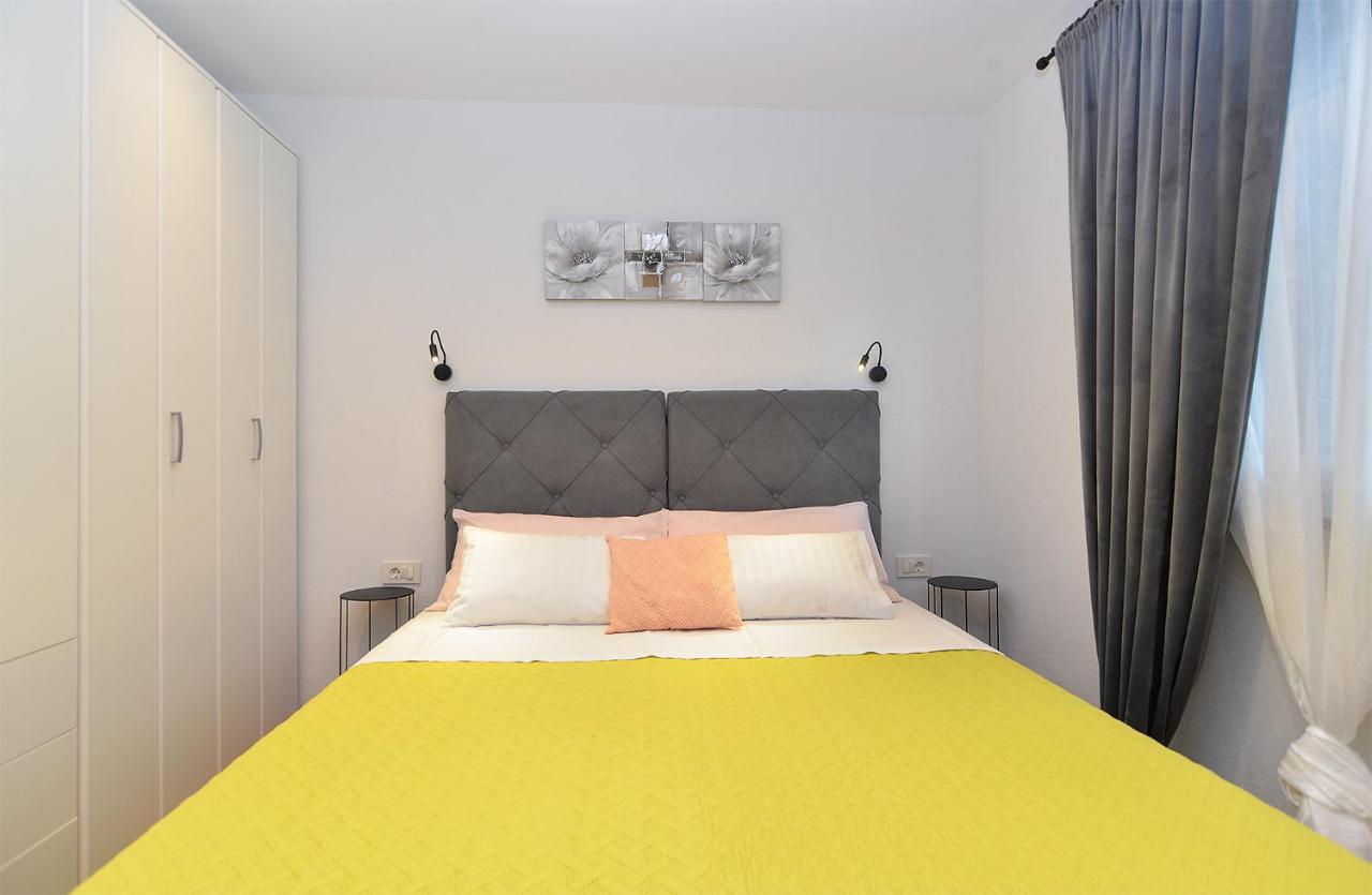 Apartment Snjezana 1064 Rovinj Exterior photo